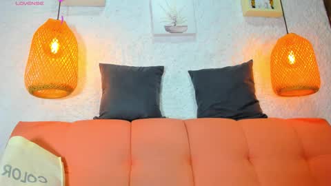 Snapshot of emiily_s chatting on 10/08/25, 12:03 Emily online show from 10/08/25, 12:03