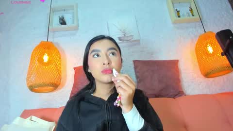 Snapshot of emiily_s chatting on 10/15/25, 12:05 Emily online show from 10/15/25, 12:05