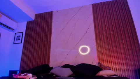   online show from 10/29/25, 01:08