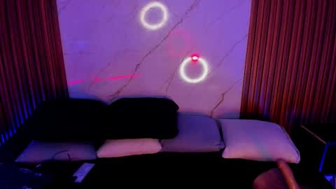   online show from 11/07/25, 01:05