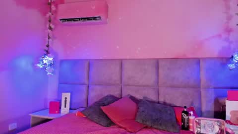 Snapshot of emiilygrace_ chatting on 07/30/26, 11:42 Emiily Grace online show from 07/30/26, 11:42