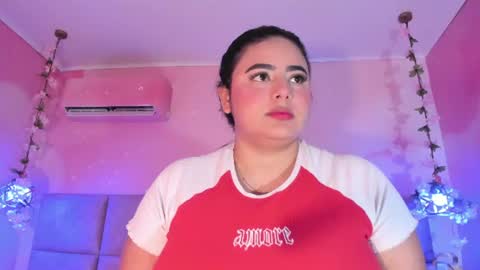 Snapshot of emiilygrace_ chatting on 08/05/26, 11:35 Emiily Grace online show from 08/05/26, 11:35