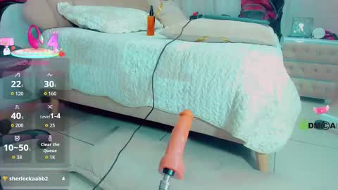 EmillySaenz online show from 09/12/25, 04:40