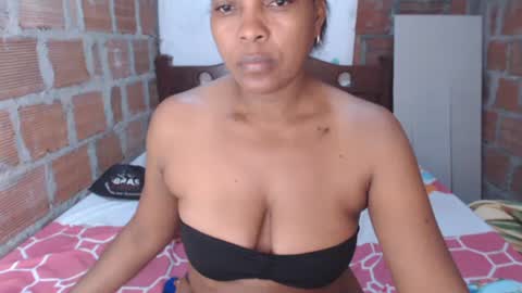 Snapshot of emilay_miller chatting on 02/20/25, 02:02 Emily online show from 02/20/25, 02:02