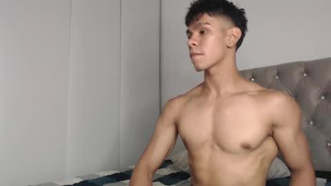 emile_239 online show from 12/09/24, 03:40