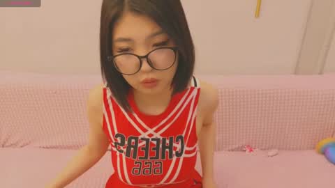 Snapshot of emili_blanc chatting on 02/09/25, 02:38 Emili online show from 02/09/25, 02:38