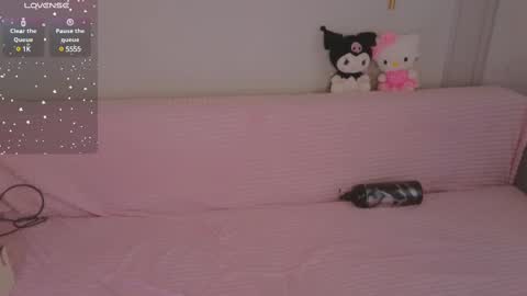 Snapshot of emili_blanc chatting on 02/25/25, 02:36 Emili online show from 02/25/25, 02:36