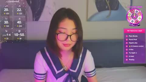 Snapshot of emili_blanc chatting on 03/05/25, 02:36 Emili online show from 03/05/25, 02:36