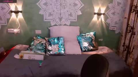 Emili roux online show from 02/01/25, 07:34