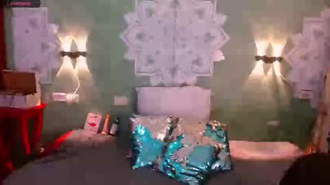 Emili roux online show from 02/05/25, 05:53