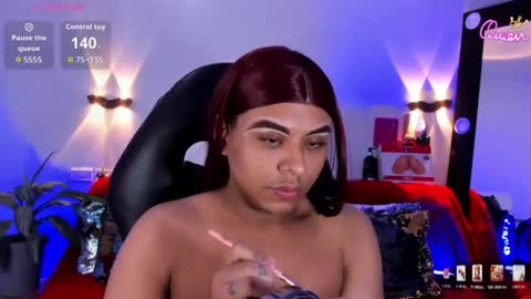 Snapshot of emili_roux chatting on 06/19/26, 10:19 Emili roux online show from 06/19/26, 10:19