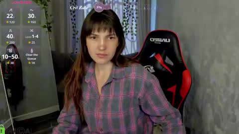 Snapshot of emilia_cross chatting on 07/10/26, 01:21 Emilia online show from 07/10/26, 01:21