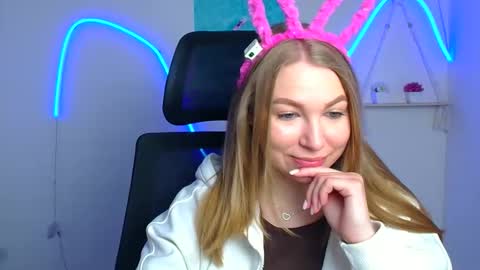 Emilia online show from 04/27/26, 05:38