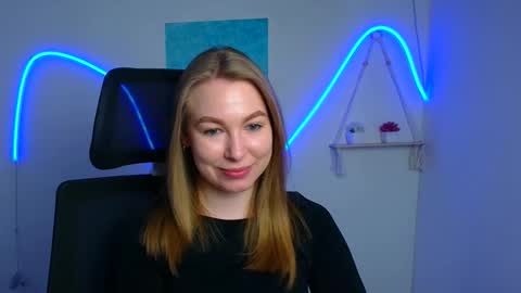 Emilia online show from 04/28/26, 05:34