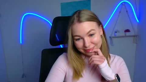 Emilia online show from 05/01/26, 05:45