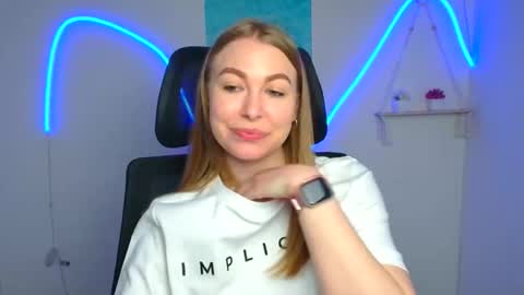 Emilia online show from 05/05/26, 05:26