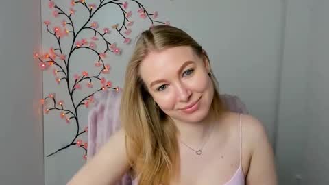 Emilia online show from 05/06/26, 05:46
