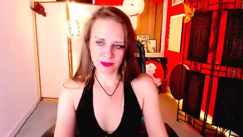 Emilia Bedy online show from 06/10/26, 09:19