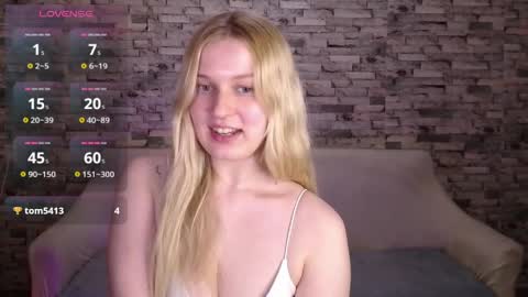 Amili online show from 04/13/26, 02:11