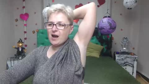 EmiliaGree online show from 11/10/25, 06:07