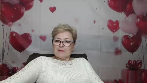Snapshot of emiliagree chatting on 05/16/26, 05:45 EmiliaGree online show from 05/16/26, 05:45