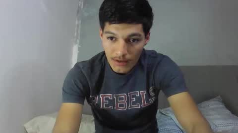 Snapshot of emilianogaleano1212 chatting on 04/10/26, 10:36 FuegoLatino online show from 04/10/26, 10:36