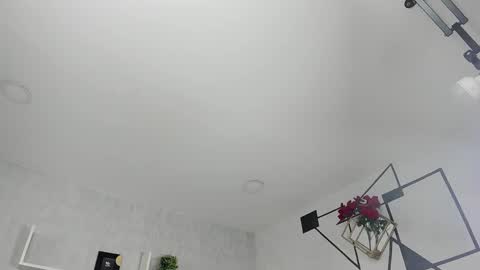 Snapshot of emiliarose_ chatting on 09/22/25, 09:39 EmiliaRose online show from 09/22/25, 09:39