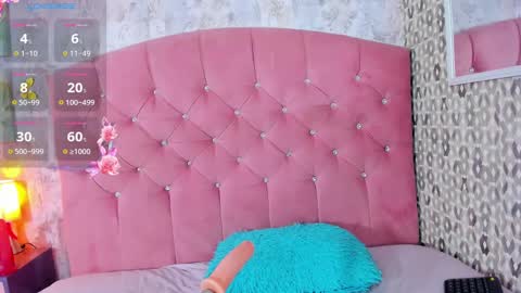 Emilie James online show from 12/22/24, 06:26