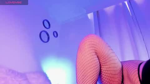 Emilie James online show from 09/30/25, 04:56