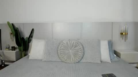 Snapshot of emilie_martinez chatting on 05/30/26, 03:14 Emilie online show from 05/30/26, 03:14