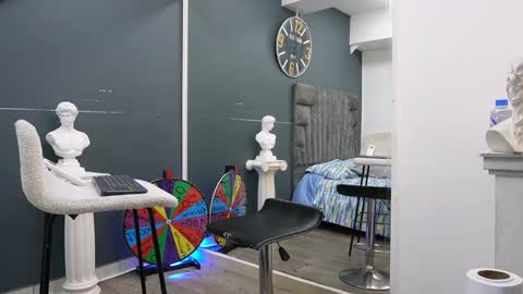 Emilio online show from 05/21/26, 10:55
