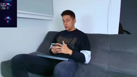 Snapshot of emiliocum_24 chatting on 02/17/25, 12:21 EMILIOCUM online show from 02/17/25, 12:21