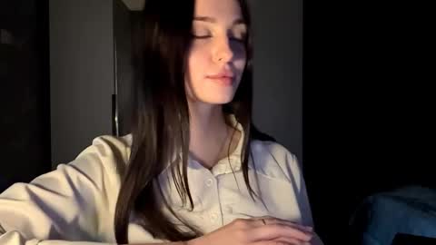 Snapshot of emilisan chatting on 06/02/26, 04:53 Emili online show from 06/02/26, 04:53