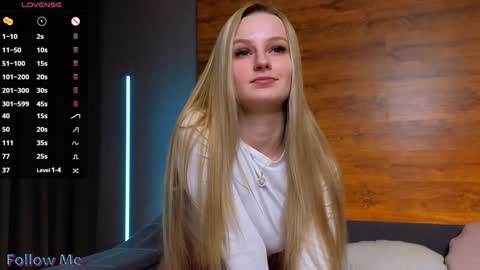 Emilly online show from 01/26/25, 01:58