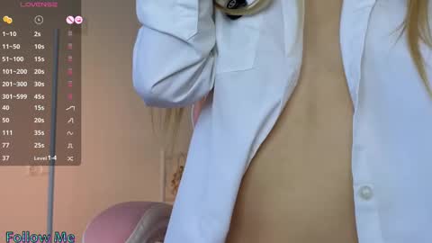 Emilly online show from 03/03/25, 02:26