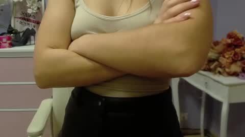 Snapshot of emilly_lust99 chatting on 01/02/25, 01:51 Emilly online show from 01/02/25, 01:51