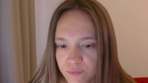 Snapshot of emilly_lust99 chatting on 07/23/26, 06:33 Emilly online show from 07/23/26, 06:33