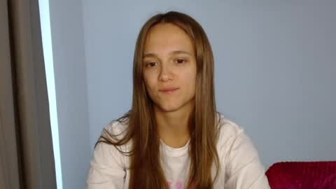 Snapshot of emilly_lust99 chatting on 07/28/26, 06:53 Emilly online show from 07/28/26, 06:53