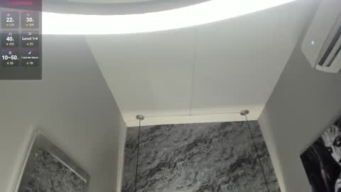 Snapshot of emilly_mell chatting on 10/12/25, 11:31 emilly_mell online show from 10/12/25, 11:31