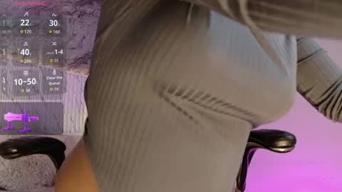 Snapshot of emilly_mell chatting on 03/02/26, 11:50 emilly_mell online show from 03/02/26, 11:50