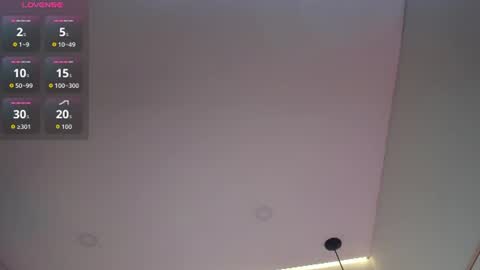 Snapshot of emilly_mell chatting on 06/19/26, 12:31 emilly_mell online show from 06/19/26, 12:31