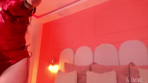 Emilly  online show from 11/24/25, 05:23