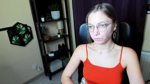 Emilly online show from 02/06/25, 06:24