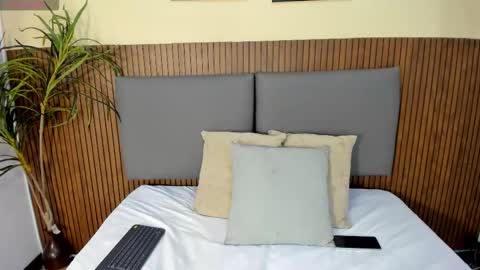 emillyharper_ online show from 10/06/25, 03:37