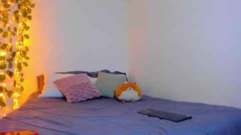 emilly online show from 01/31/25, 07:50