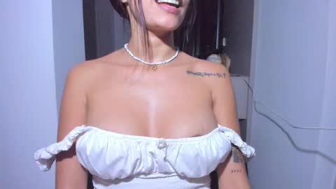 emilly online show from 05/14/26, 01:34