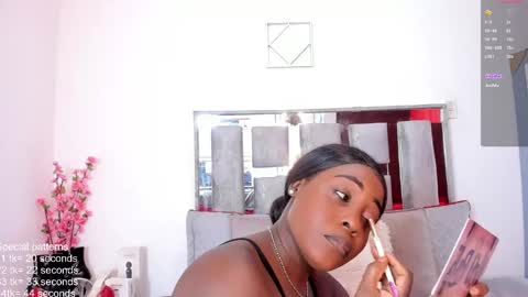 Snapshot of emillyroaa chatting on 05/06/26, 06:57 Emilly Roa online show from 05/06/26, 06:57