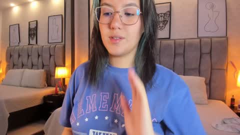 Emily online show from 12/05/24, 07:27