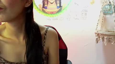 Snapshot of emily___rouse chatting on 07/08/26, 09:08 emily___rouse online show from 07/08/26, 09:08