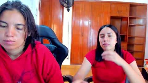 Snapshot of emily_and_soffy chatting on 05/01/26, 12:54 Emily and Soffy online show from 05/01/26, 12:54